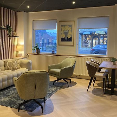 Hotel Emilia Kaatsheuvel Kültér fotó