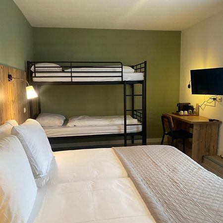 Hotel Emilia Kaatsheuvel Kültér fotó