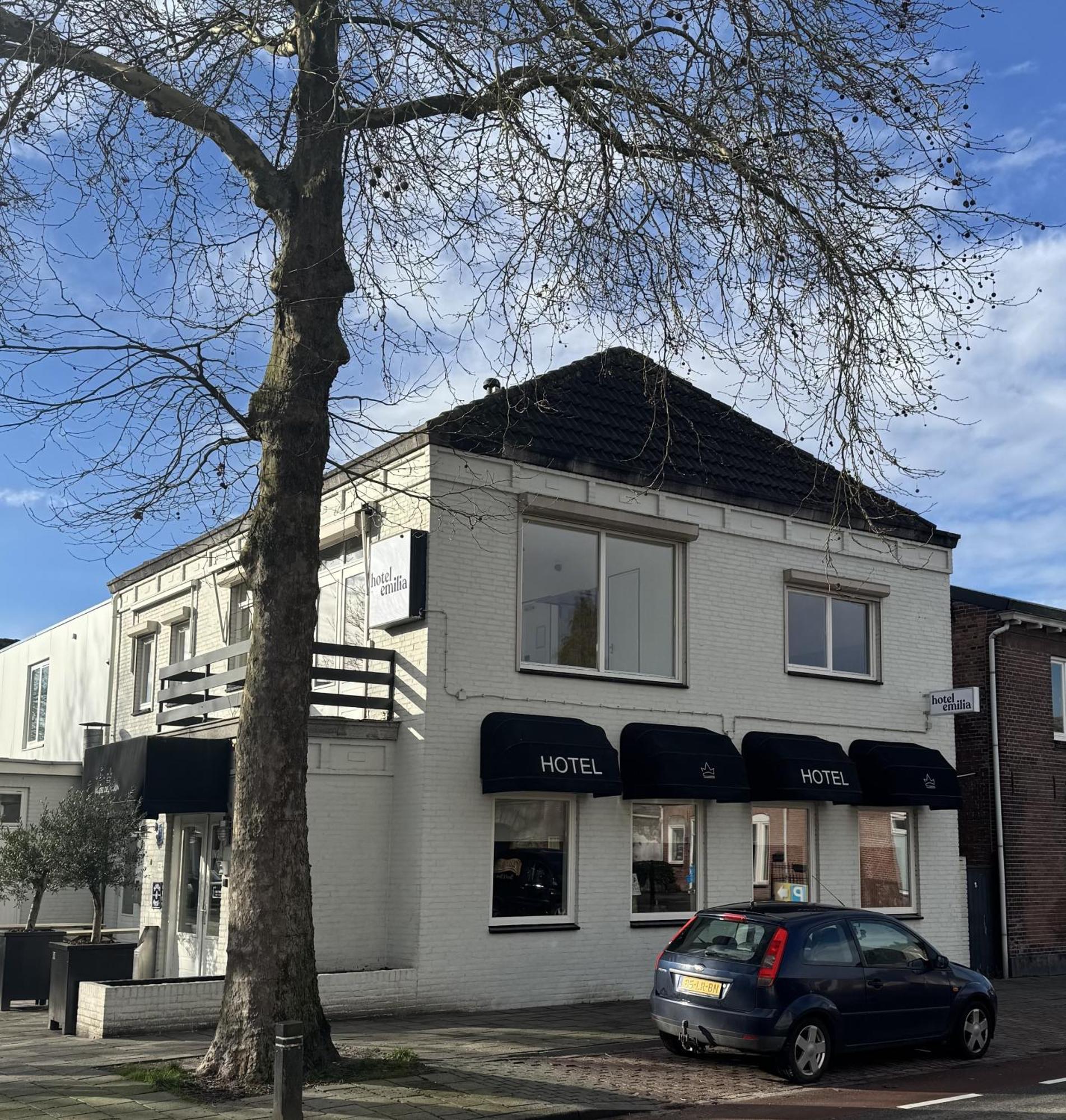 Hotel Emilia Kaatsheuvel Kültér fotó