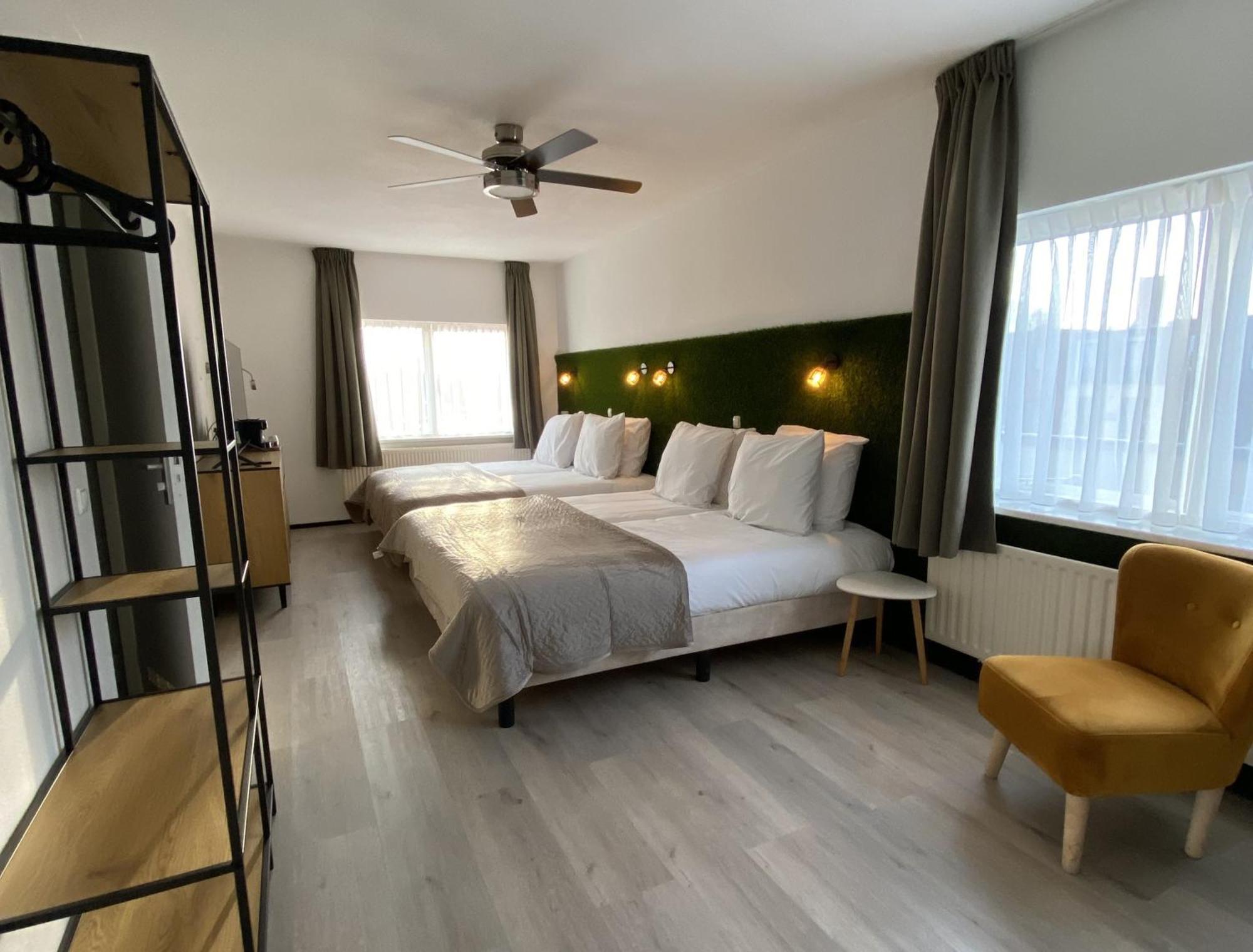 Hotel Emilia Kaatsheuvel Kültér fotó