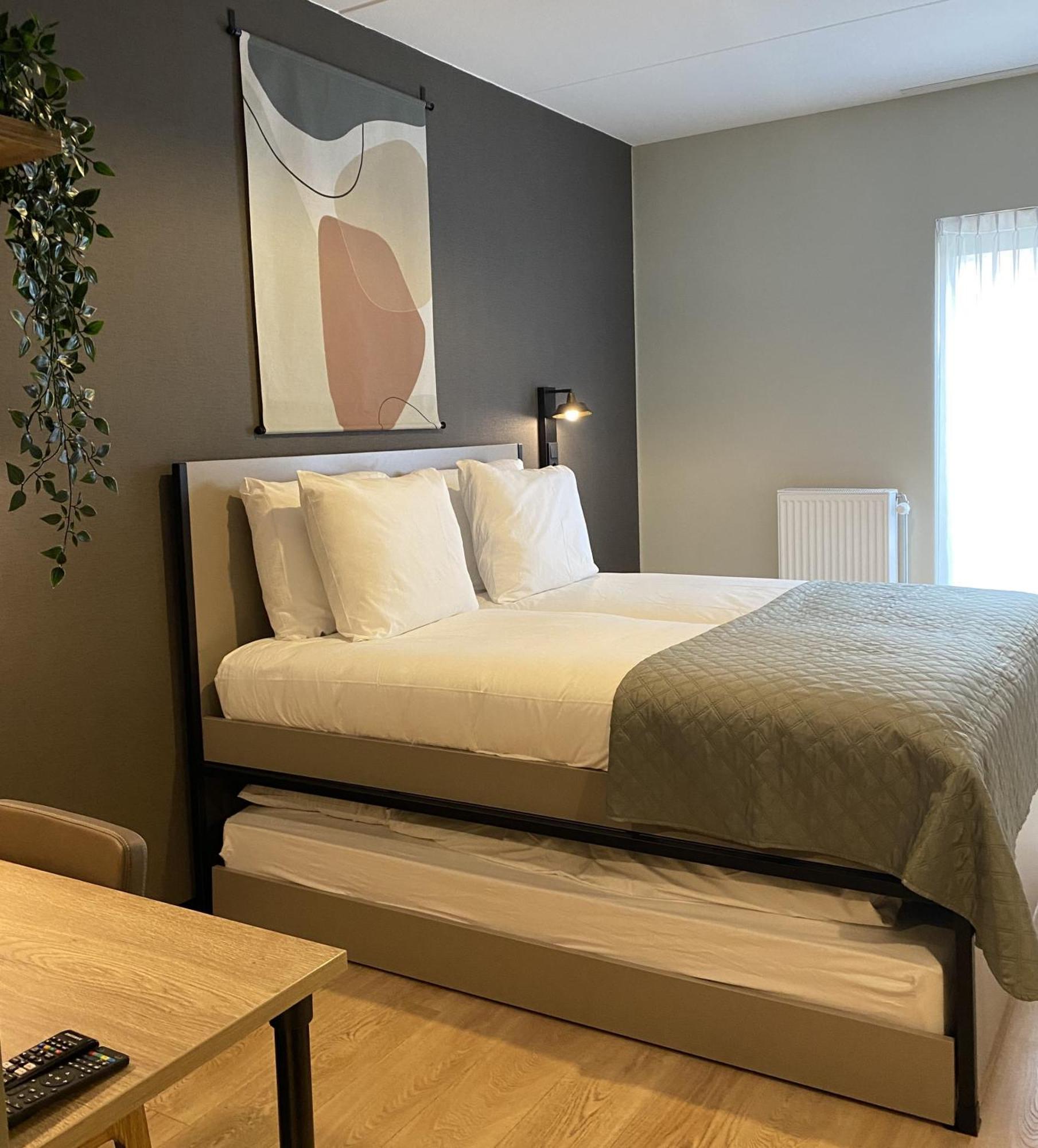 Hotel Emilia Kaatsheuvel Kültér fotó