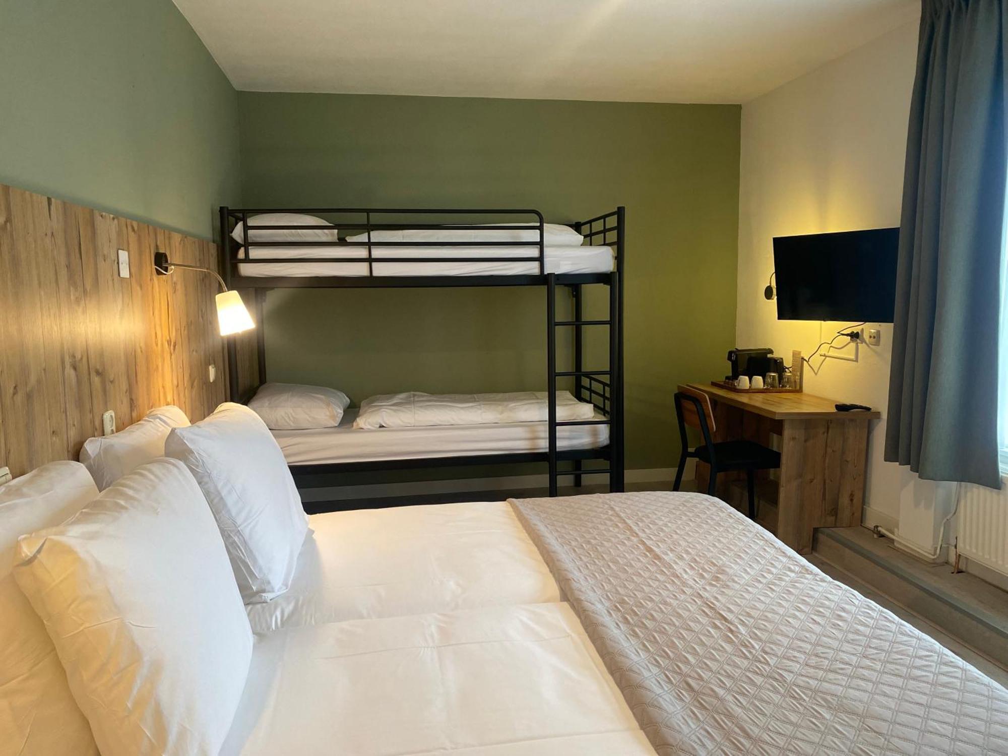 Hotel Emilia Kaatsheuvel Kültér fotó